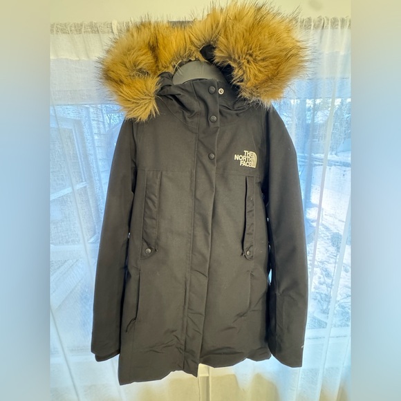 The North Face Jackets & Blazers - The North Face Arctic Parka (Women’s Size S)